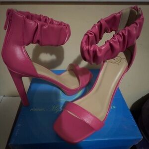 Stylish Pink Women's Heels
